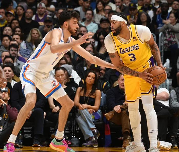 1xBit体育平台-詹皇率领湖人大胜雷霆，取得三连胜