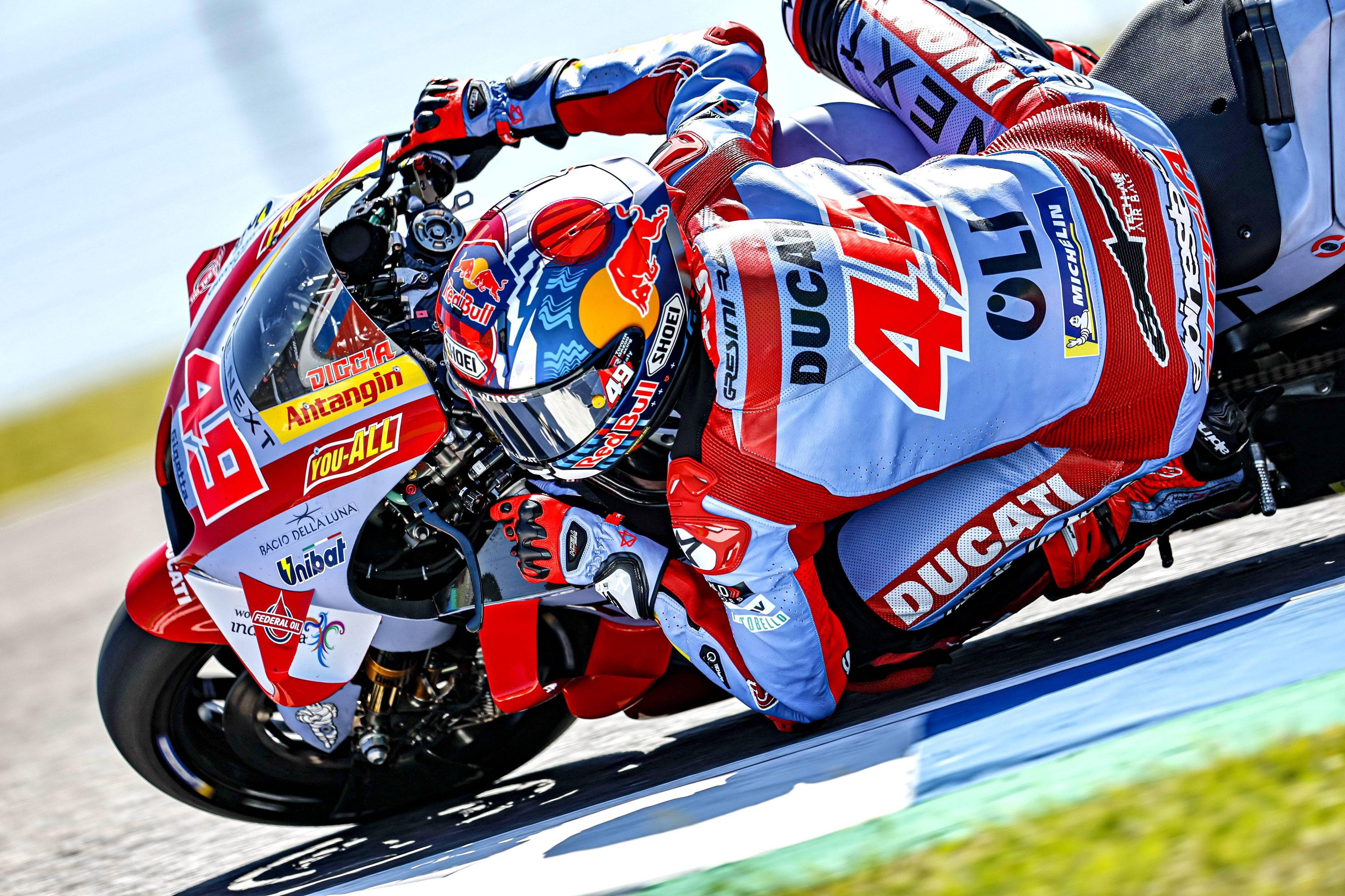 包含奥格斯堡客场惊险逃平,保住中游位置的词条 包含奥格斯堡客场惊险逃平,保住中游位置的词条