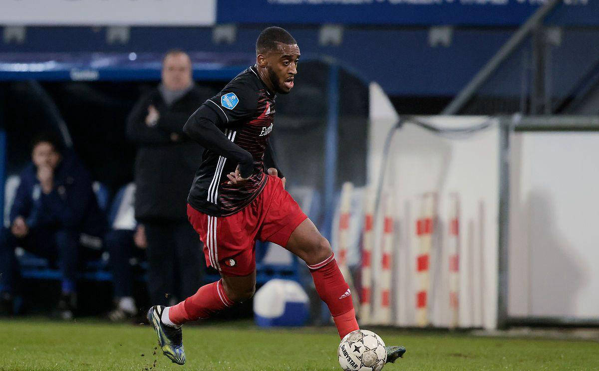 拉齐奥客场征战,追逐尤文图斯宝座的简单介绍 拉齐奥客场征战,追逐尤文图斯宝座的简单介绍