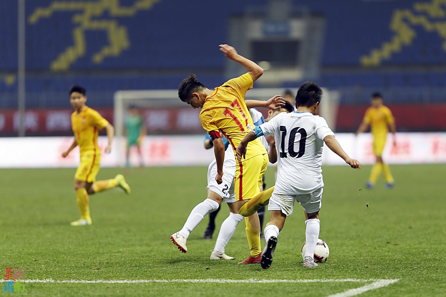 包含华山杯篮球赛即将开战,球迷热情高涨的词条 包含华山杯篮球赛即将开战,球迷热情高涨的词条