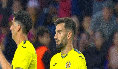 巴塞罗那主帅因战术失误遭批评 巴塞罗那主帅因战术失误遭批评