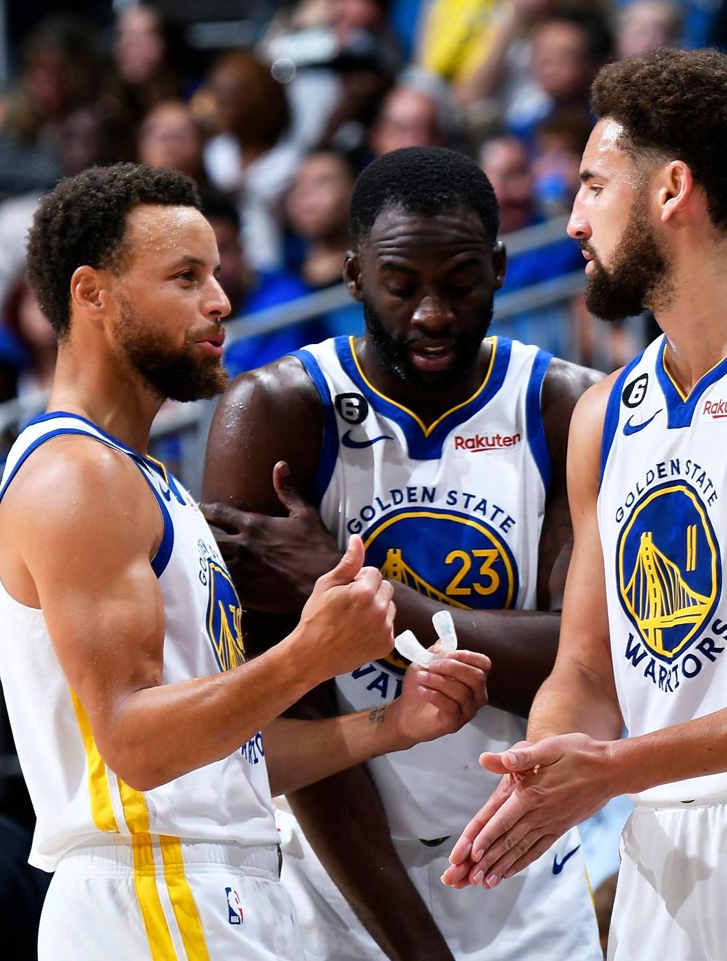 包含欧洲篮球职业高手精准出击，取得胜利的词条