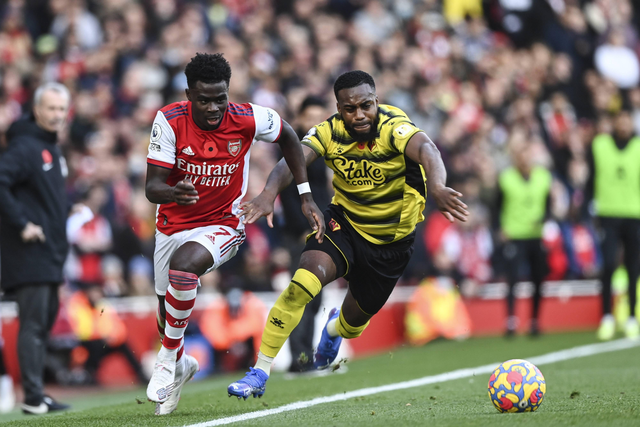 关于赫塔费主场不败，稳步前进争夺头名的信息