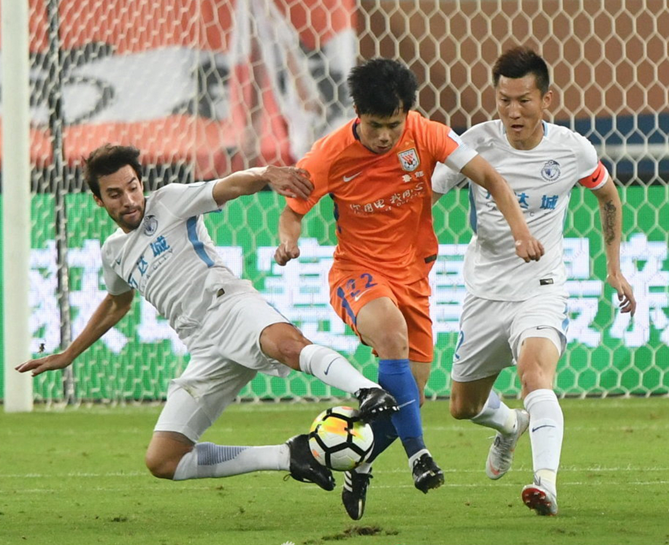 关于中超联赛指导困难，教练组加大研究对策的信息