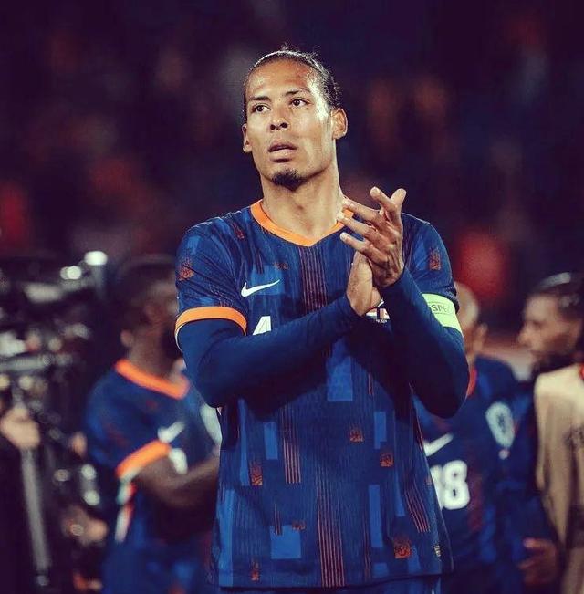 西班牙国家队力压荷兰，晋级欧锦赛半决赛