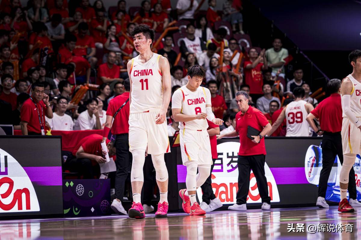 1xBit体育娱乐-高速进攻点燃赛场，球队摘得CBA冠军桂冠，赢得赞誉的简单介绍