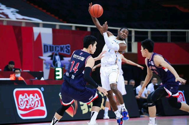 1xBit体育平台-深圳翱翔队迎来福建海豚的挑战，实力对决