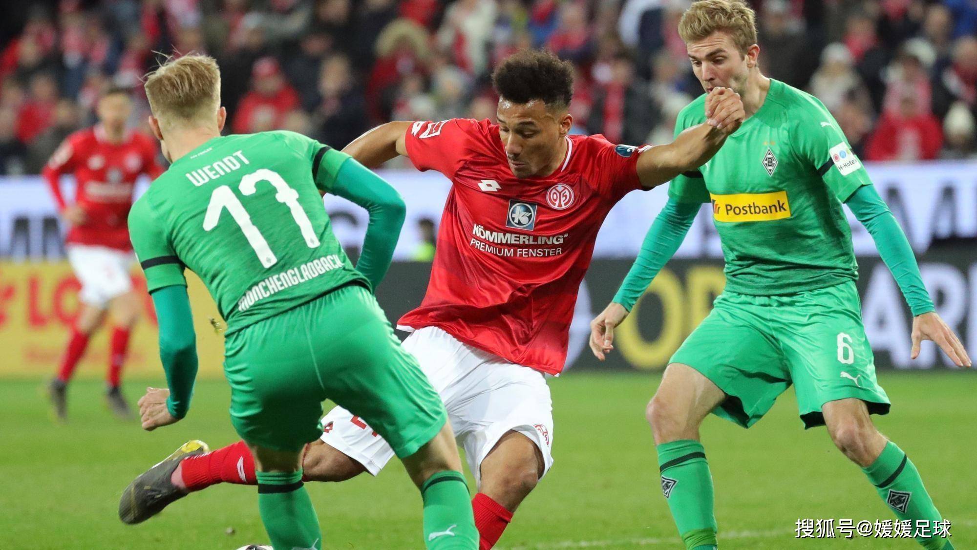 足球赛事的精彩剧情诱人，引发观众追捧的简单介绍