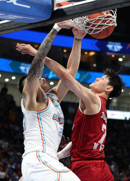 山西迎战北京,争夺季后赛席位 山西迎战北京,争夺季后赛席位