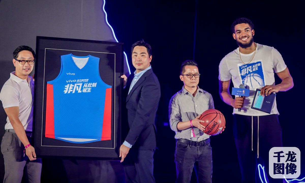 篮球巨星交易市场活跃，各队均有心动的简单介绍