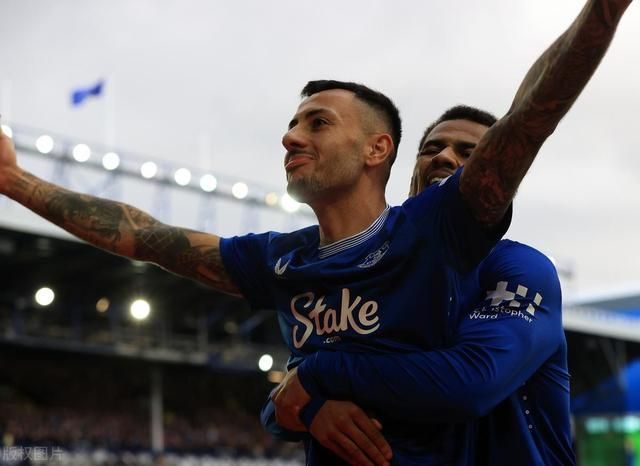 关于埃弗顿客场大胜纽卡斯尔，稳固中游位置的信息